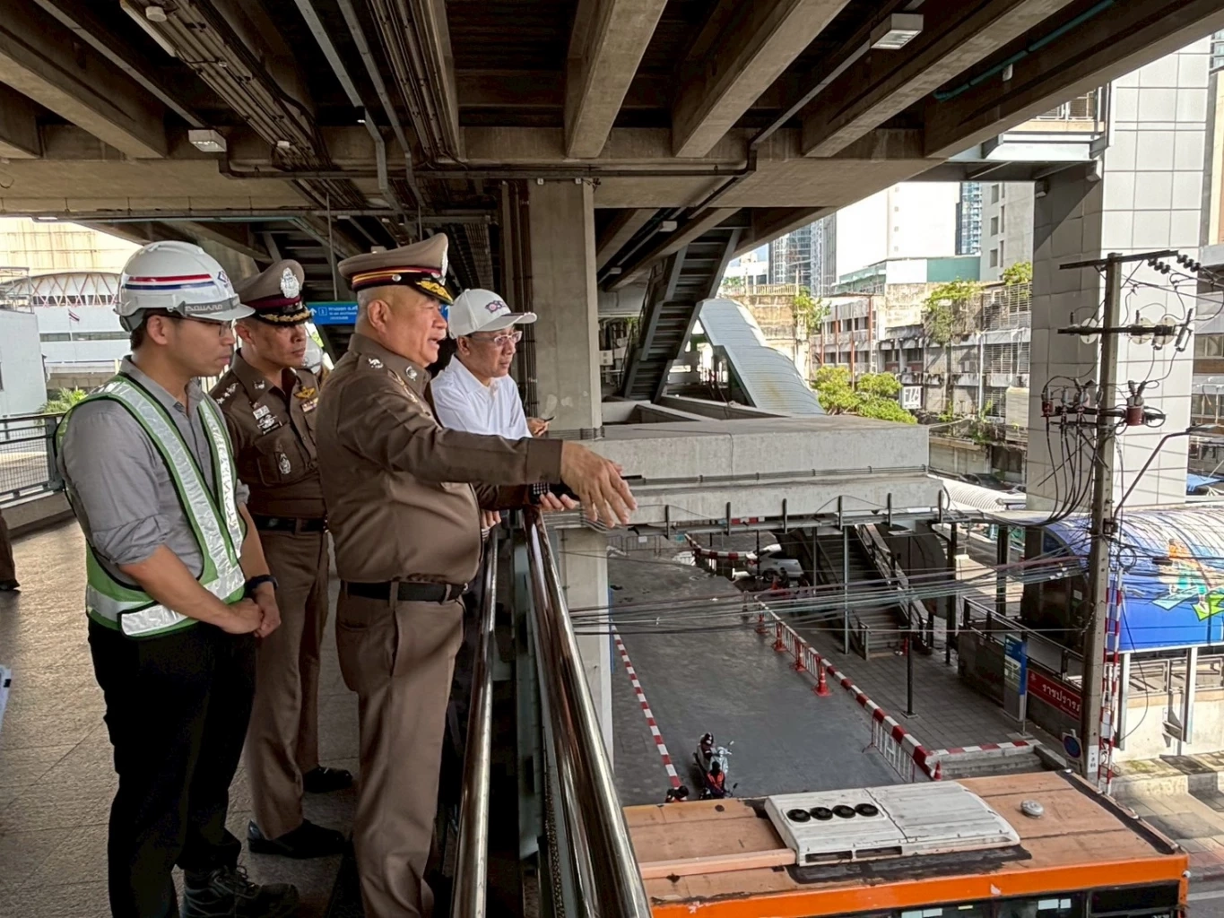 บช.น. - สนข. - รฟม. เร่งแก้ไขปัญหาจราจรถนนเพชรบุรี - ราชปรารภ