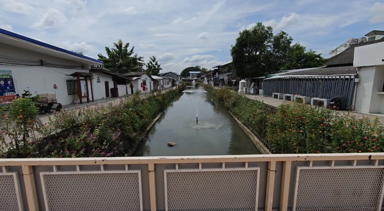 ดราม่า \"คลองแม่ข่า\" จุดเช็กอินดังเมืองเชียงใหม่ไม่ตรงปก น้ำเริ่มเน่าเสีย