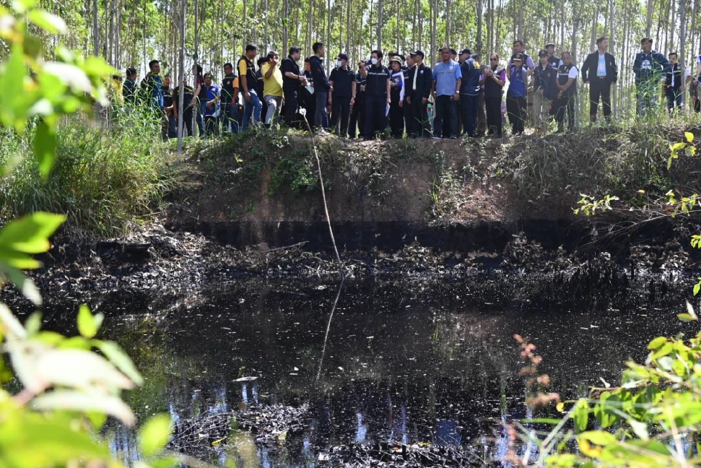 รมช.อุตสาหกรรม สั่งเช็กบิลตัวการลักลอบทิ้งกากของเสีย