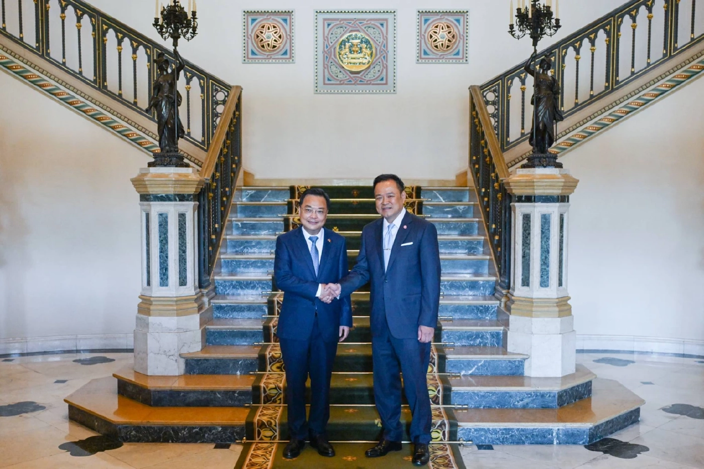 "ทูตจีน" เข้าคารวะนายกฯ พร้อมร่วมมือปราบคอลเซ็นเตอร์