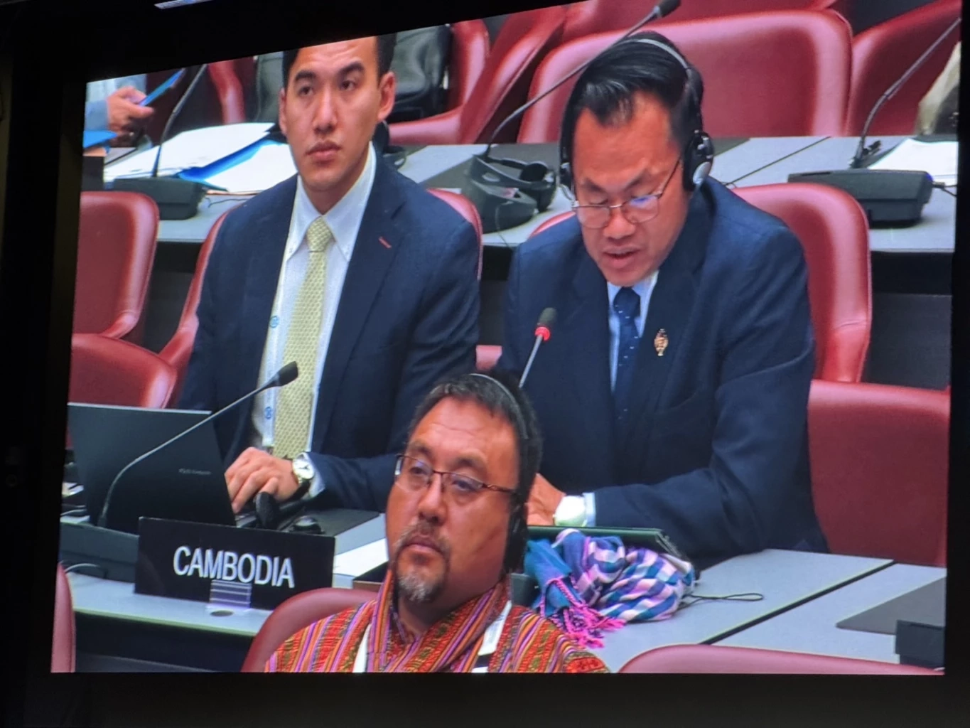 โรมแซะใคร? แฉเพื่อนบ้านไทยฝังทุ่นระเบิดใหม่ - อันตรายใต้ผืนดิน