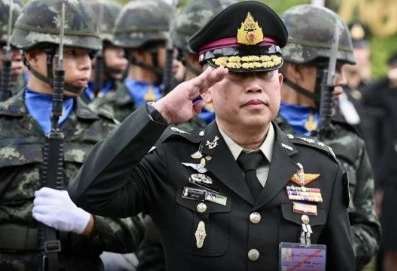 \"แม่ทัพไก่\" สั่งคุ้มกันชาวบ้านทำสวน-ไร่-นา มั่นใจ 10 ต.ค.นี้ เส้นตาย \"อพยพชาวกัมพูชา\" จะมีผลการดำเนินการทางบวก