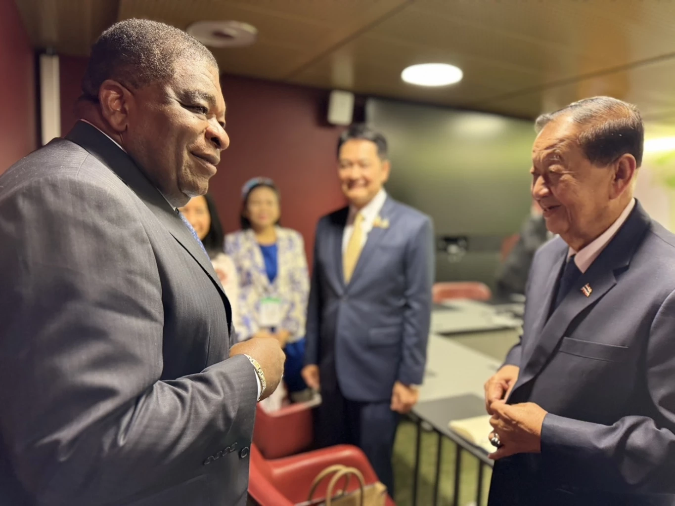 "วันนอร์" ฝาก "เลขาฯ IPU" ช่วยหนุนร่างมติ "ปราบสแกมเมอร์"