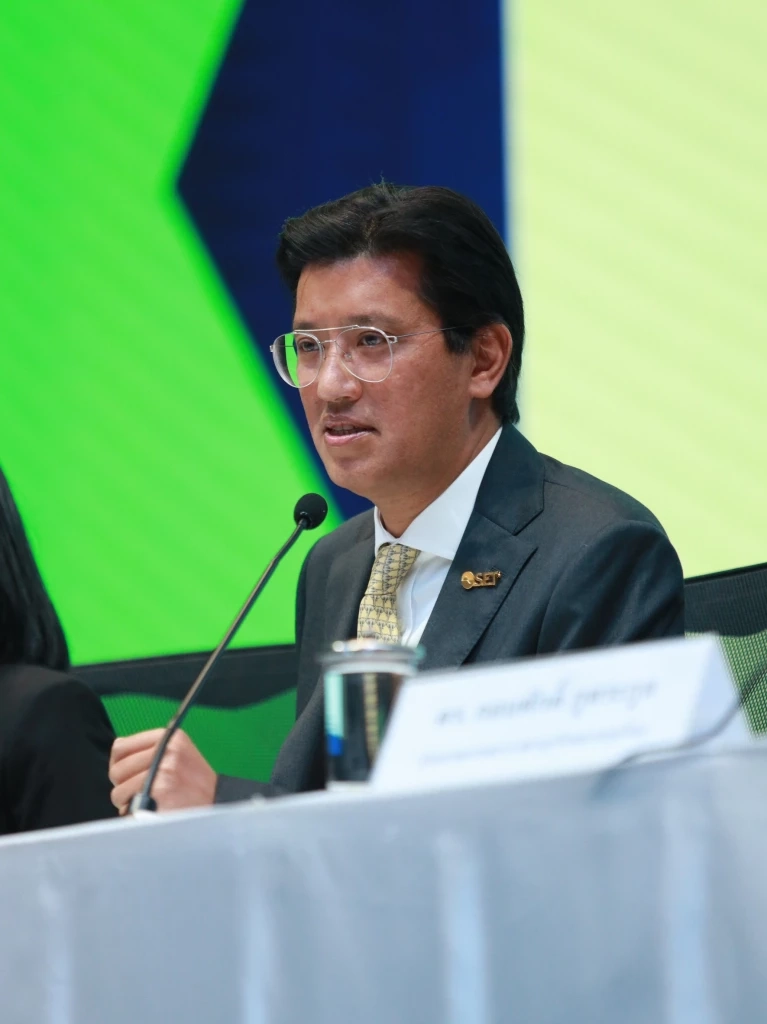 อัสสเดช คงสิริ กรรมการและผู้จัดการ ตลาดหลักทรัพย์ฯ