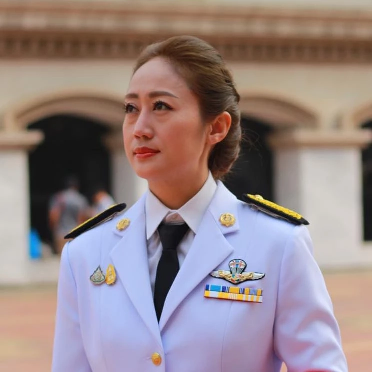 นภาดา(นภาพร )  เพ็ชร์จินดา อดีต สส.บัญชีรายชื่อ พรรคเสรีรวมไทย 