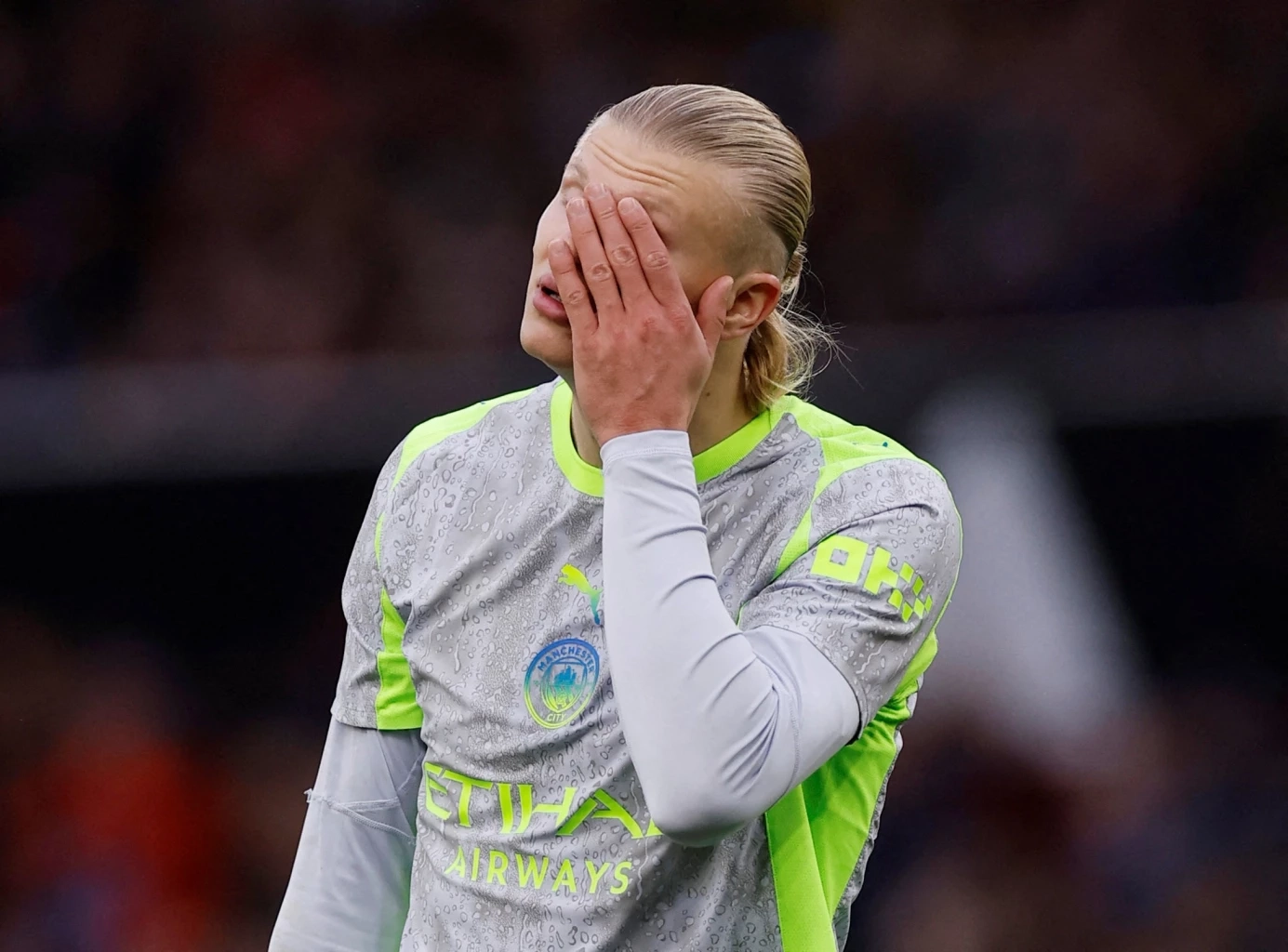 สรุปผล พรีเมียร์ลีก : อาร์เซนอล ฉีกนำ 4 แต้ม! "ฮาลันด์" ปืนฝืดทำแมนฯซิตี้พ่ายวิลล่า