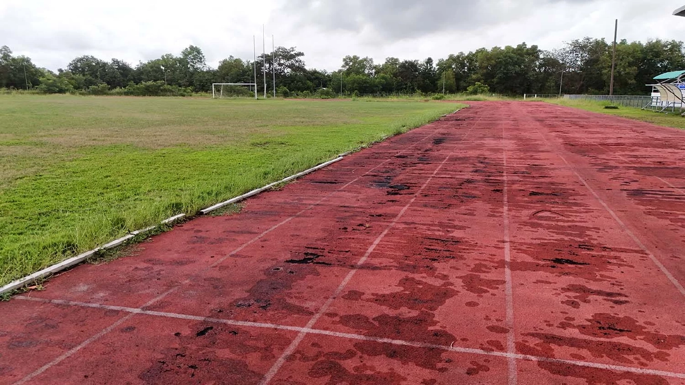 สุดเสียดาย สนามกีฬาฟุตบอล กกท. ปล่อยร้างกว่า 2 ปี ไม่มีงบซ่อม