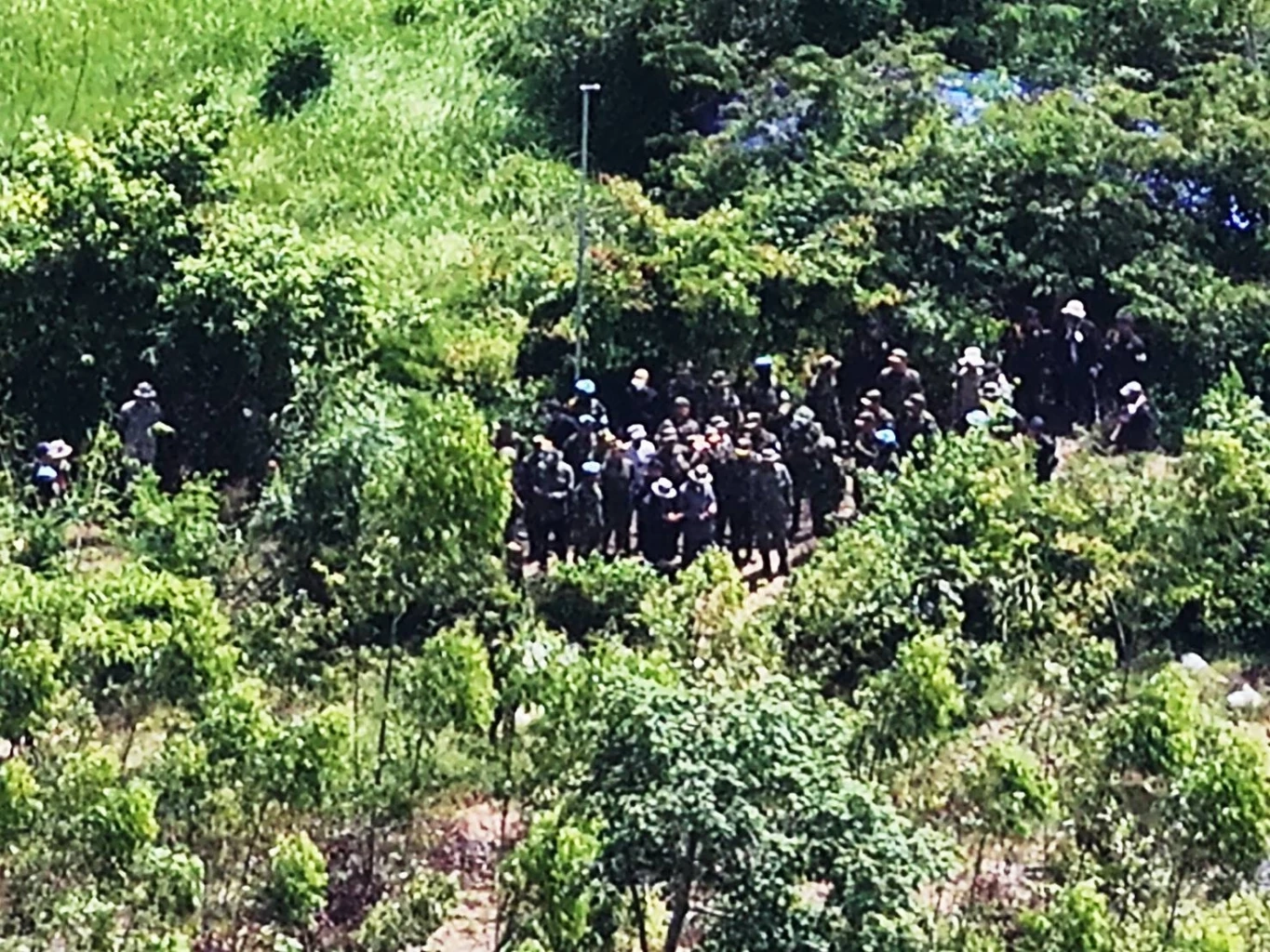 เปิดคลิป! \"กัมพูชาสไตล์\" ขนกองทัพสื่อ-มวลชนไลฟ์สด หวังเก็บภาพความรุนแรง