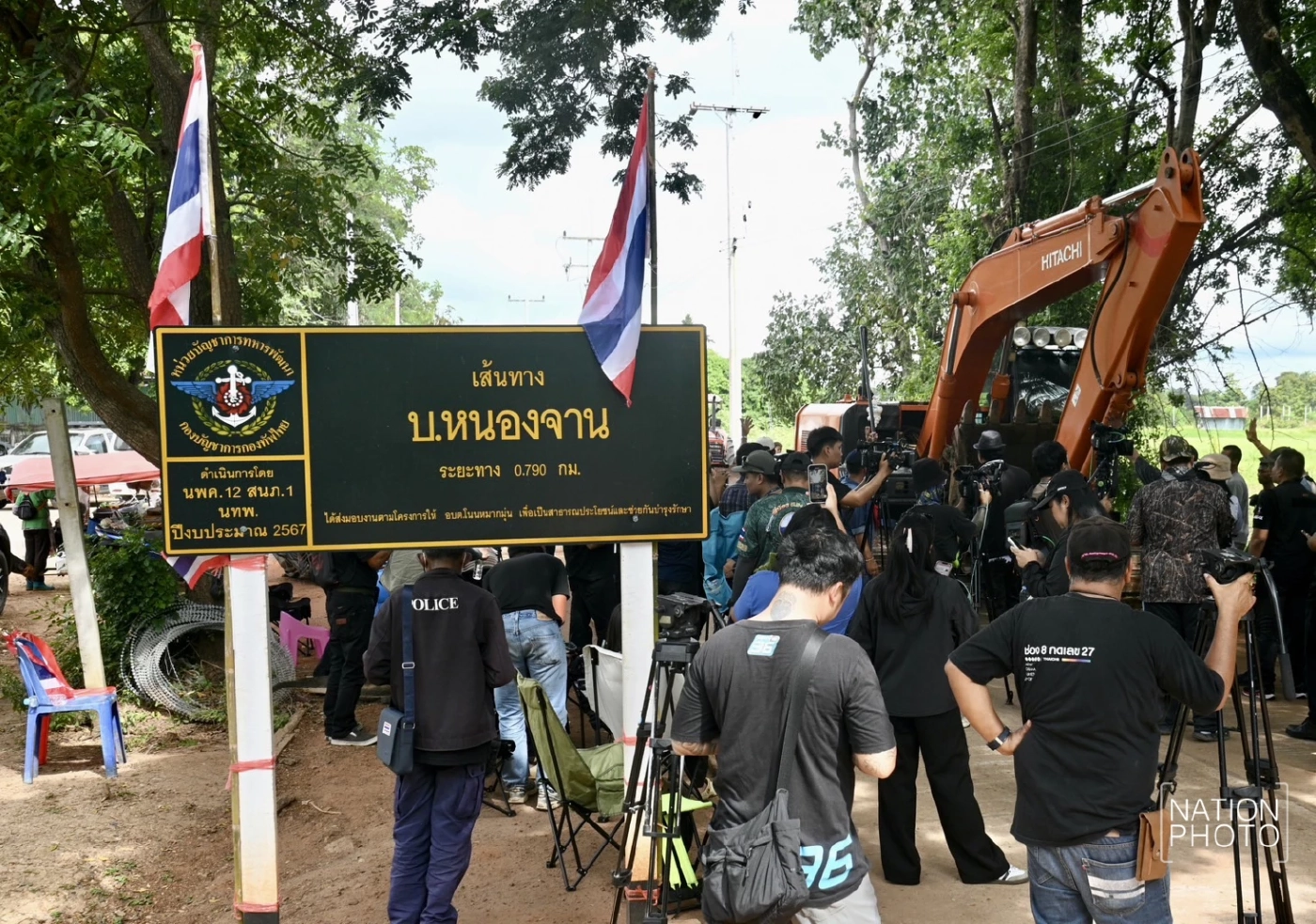 "บิ๊กดุลย์" ขอ "วีระ" อย่ากดดันทหาร รัฐบาลมีกลไกแก้ปัญหาอยู่แล้ว