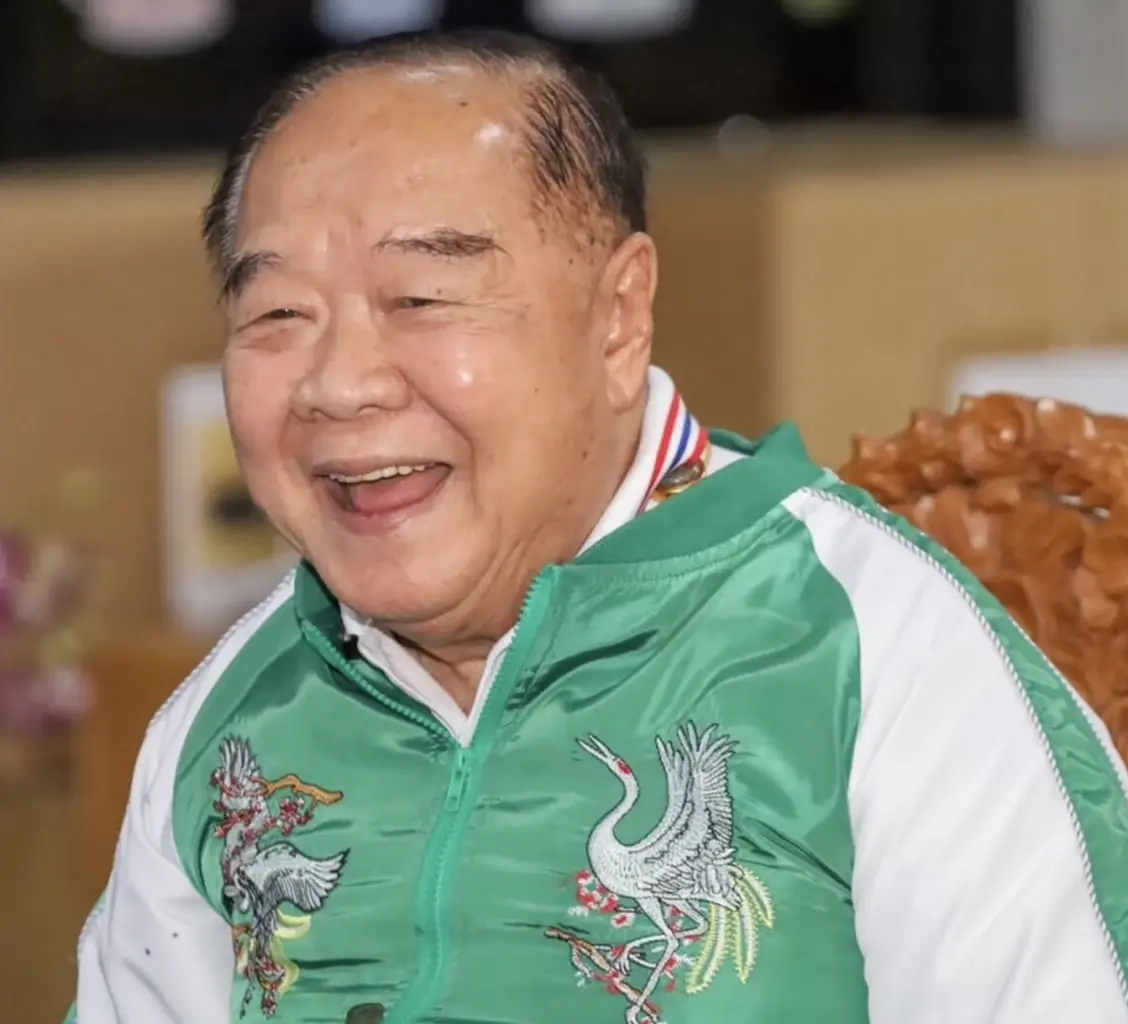 ลุงป้อมยังเดินหน้าปั้น พปชร. 