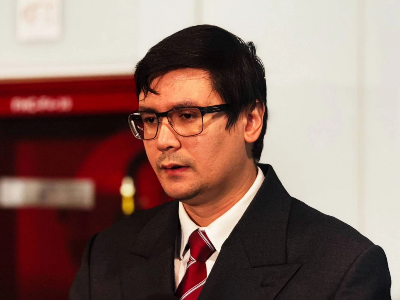 \"โรม\" เตรียมแฉ \"รัฐ-เอกชน\" เอี่ยว \"เว็บพนันฟอกเงิน\" ชี้ มีตัวละครมากกว่าหนึ่ง