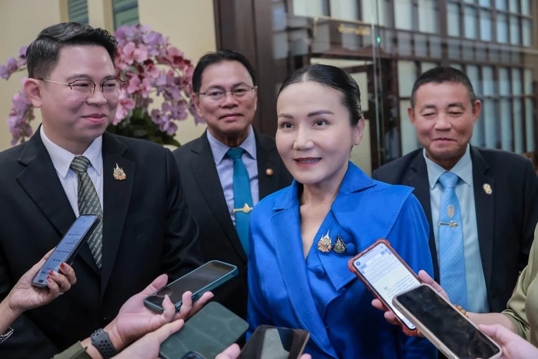 ศ.ดร.นฤมล ภิญโญสินวัฒน์ รมว.ศึกษาธิการ