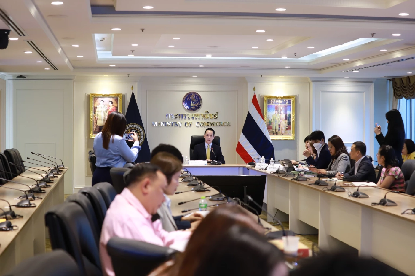 เงินเฟ้อติดลบ 6 เดือนติด ปรับเป้าทั้งปีเหลือ 0% ยันไม่ใช่เงินฝืด