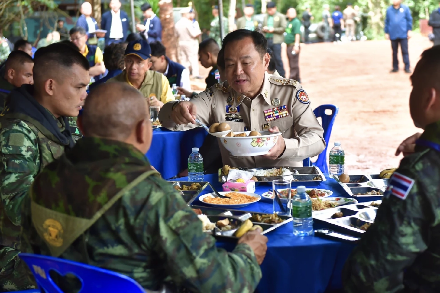 เปิดเมนู นายกฯ “อนุทิน” ร่วมรับประทานอาหารกลางวันกับกำลังพล