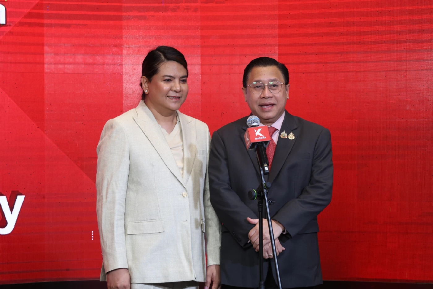 คมชัดลึก ครบรอบ 24 ปี เข้าสู่ปีที่ 25 จากหนังสือพิมพ์คมชัดลึก สู่ "คมชัดลึกออนไลน์" ทรานส์ฟอร์มยุคดิจิทัล