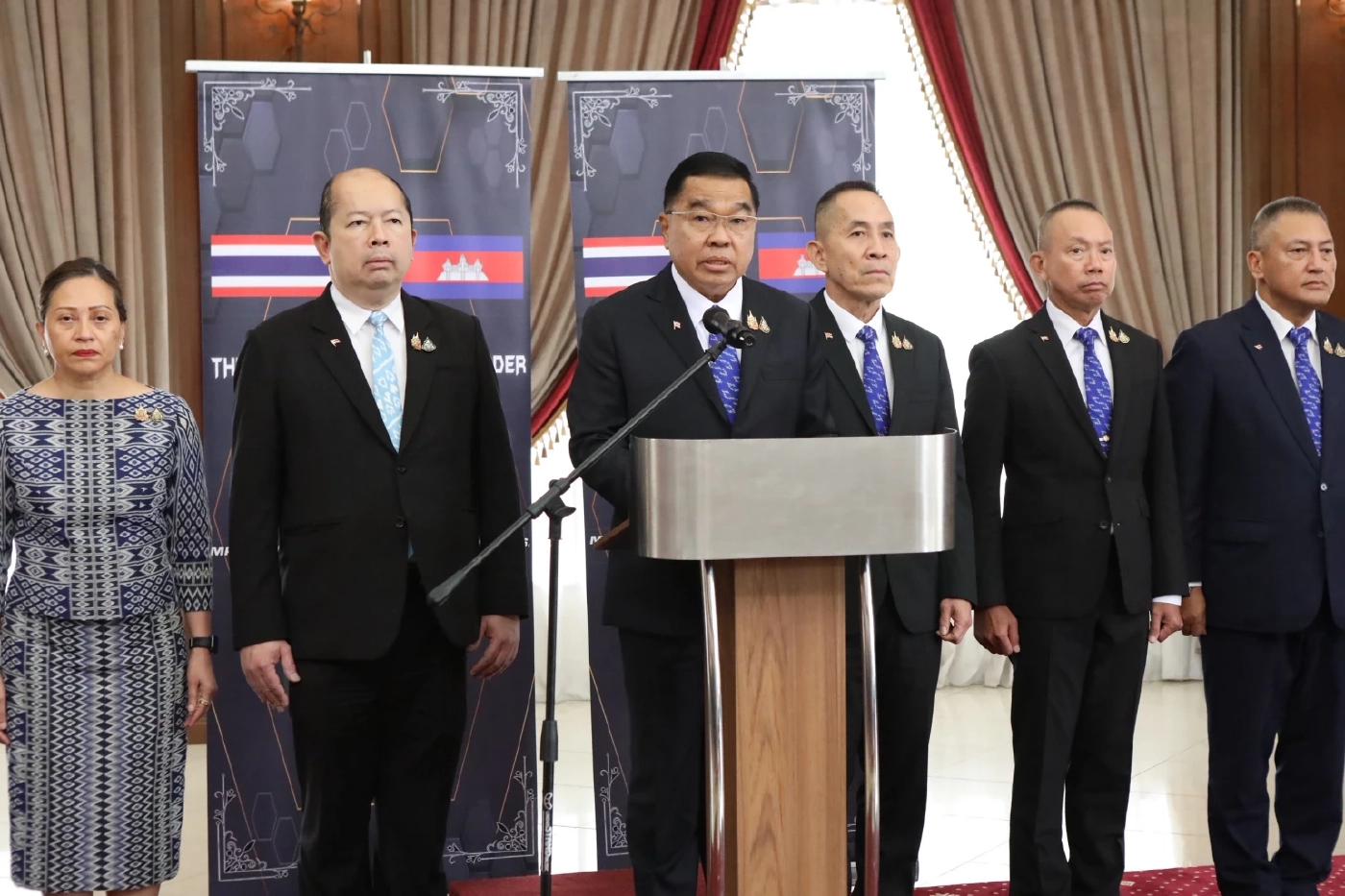 จบสวย! "บิ๊กเล็ก" กล่อม "กัมพูชา" สำเร็จ "ถอนอาวุธหนัก-กู้ทุ่นบึ้ม-ปราบสแกมเมอร์"