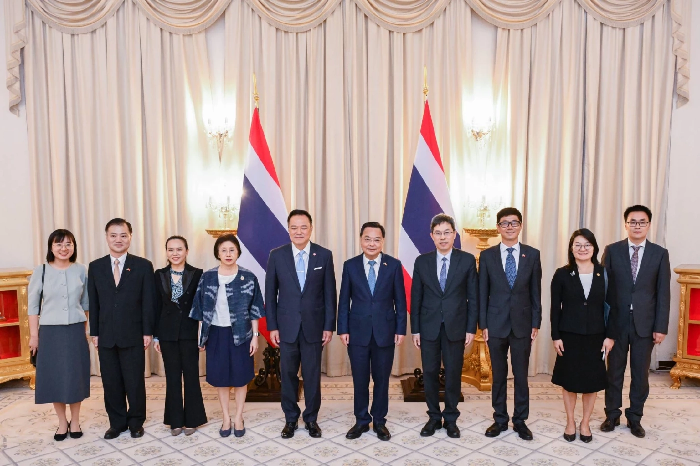 "ทูตจีน" เข้าคารวะนายกฯ พร้อมร่วมมือปราบคอลเซ็นเตอร์