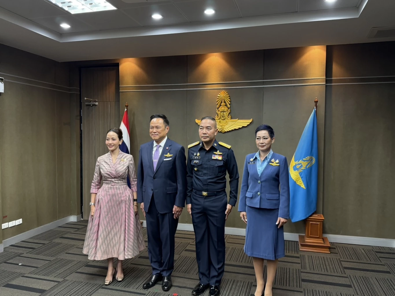 นายกฯ อนุทิน รับมอบ "ปีกกิตติมศักดิ์" กองทัพอากาศ