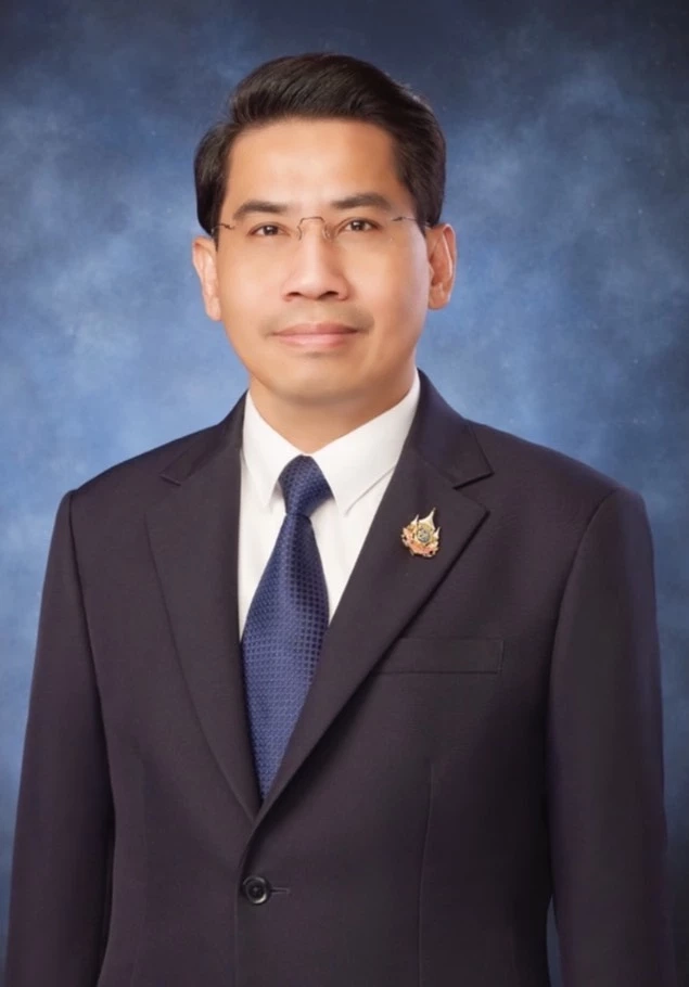 "ดร.ณัฎฐ์" สอนมวย "สส.ปชน." สอบประวัติ "ยศสิงห์" รมช.อุตสาหกรรม เป็นเรื่องเก่า