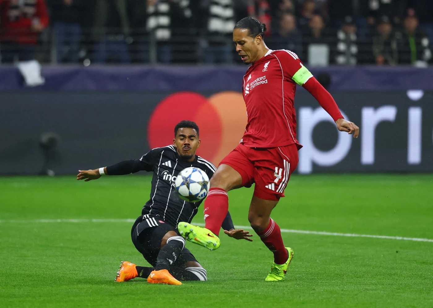 วิเคราะห์แผน "อาร์เน่อ ชล็อต" เดิมพันเสี่ยงปรับทัพ ส่ง "ลิเวอร์พูล" คืนชีพ