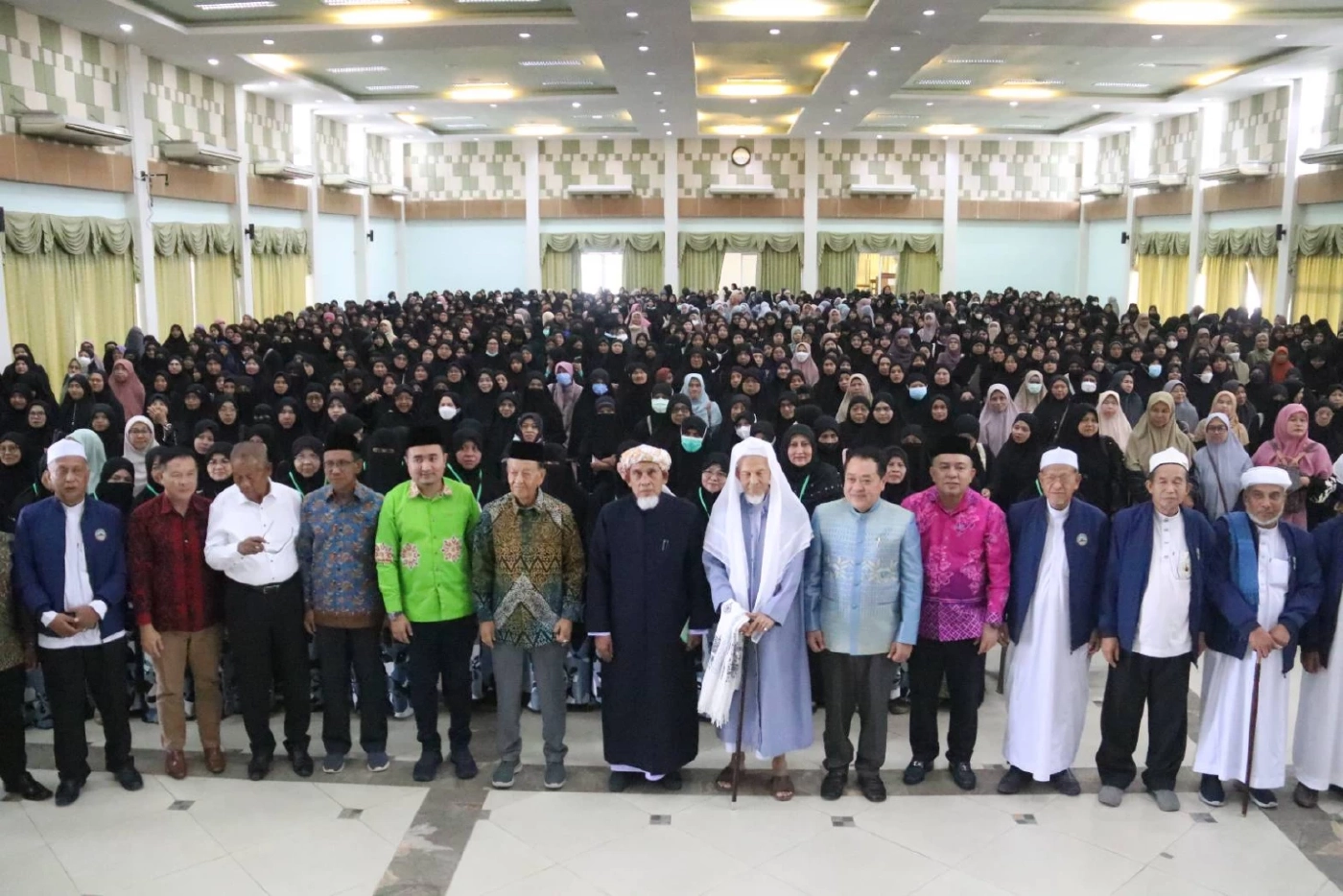 “ทวี สอดส่อง” ชำแหละ รธน.ปี 60 อำนาจไม่สมดุล-งบเหลื่อมล้ำ