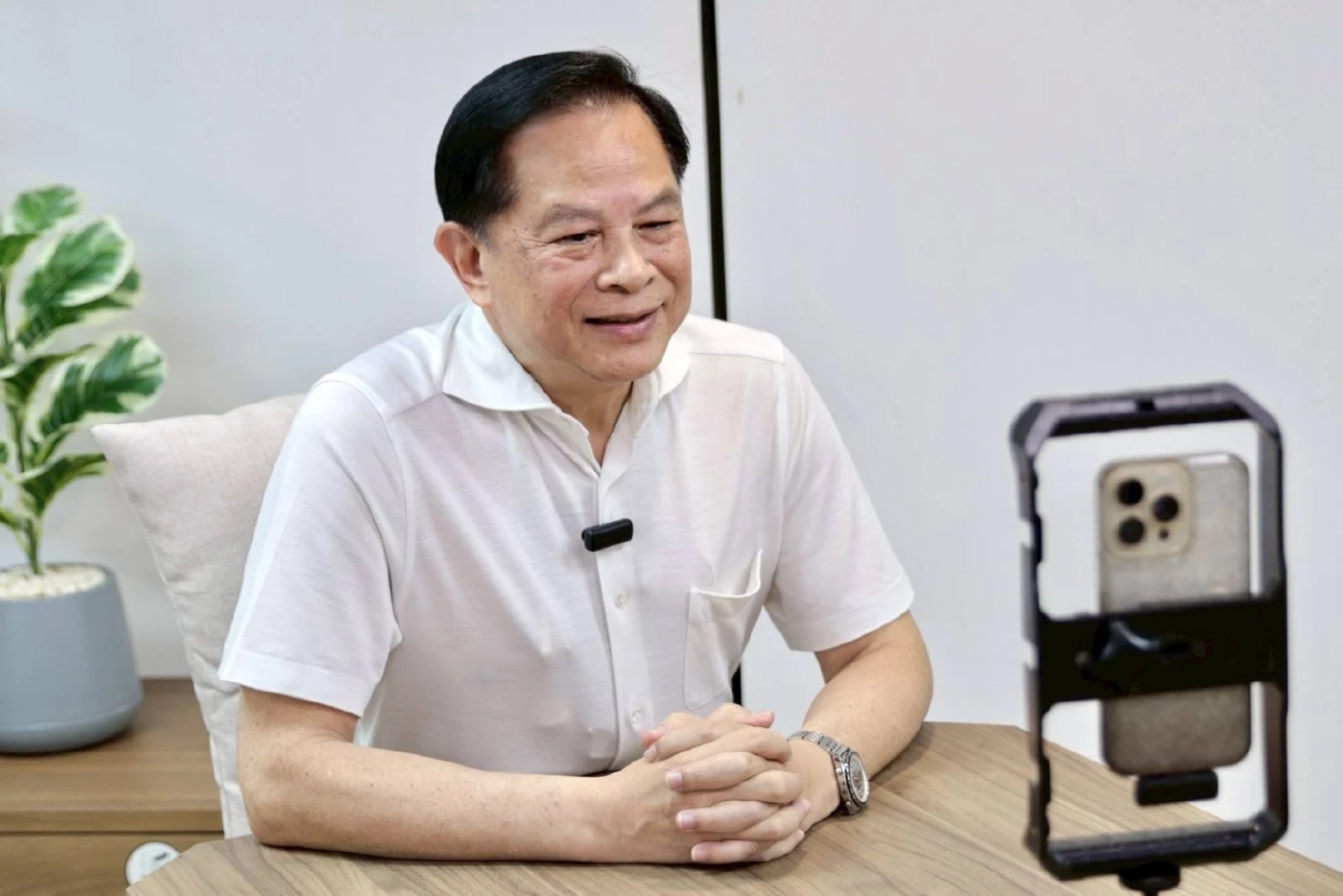 นายพีระพันธุ์ สาลีรัฐวิภาค หัวหน้าพรรครวมไทยสร้างชาติ