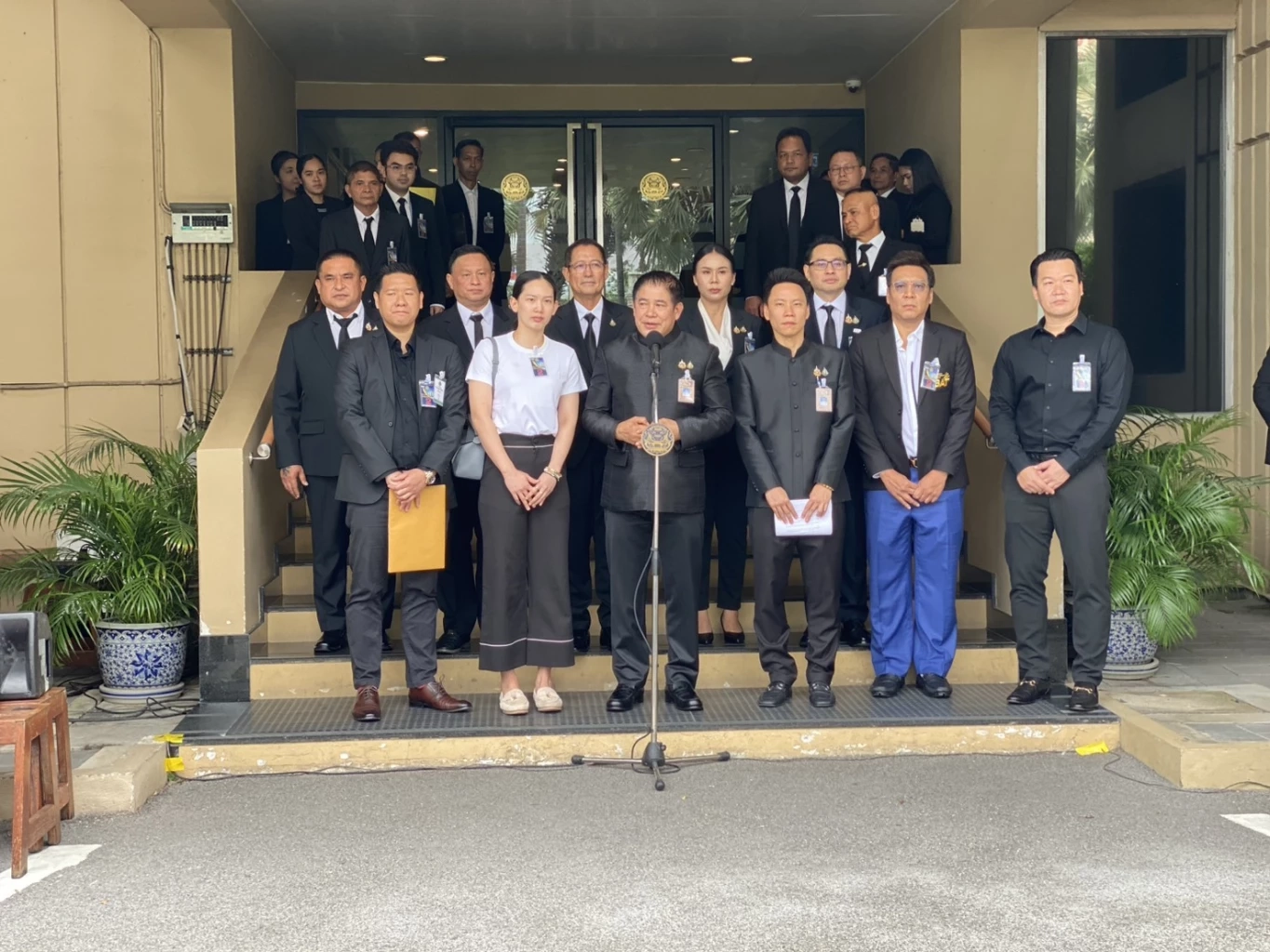 "หมิว พรปวีณ์" เปลี่ยนใจลุย "แบดซีเกมส์" หลังถอนตัว ด้าน "ธรรมนัส" ตั้ง คกก.ชุดพิเศษตรวจสอบ