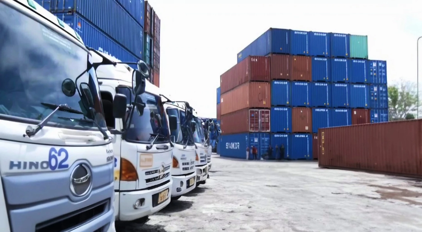 \"กัน จอมพลัง\" เตรียมใช้ 60 ตู้คอนเทนเนอร์สร้างรั้ว \"บ้านหนองจาน\"