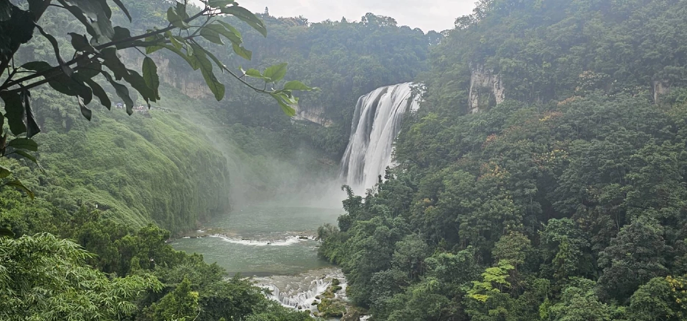 \"น้ำตกหวงกั่วซู่\" ใหญ่ที่สุดในจีน \"มณฑลกุ้ยโจว\" ยิ่งชมยิ่งสวย