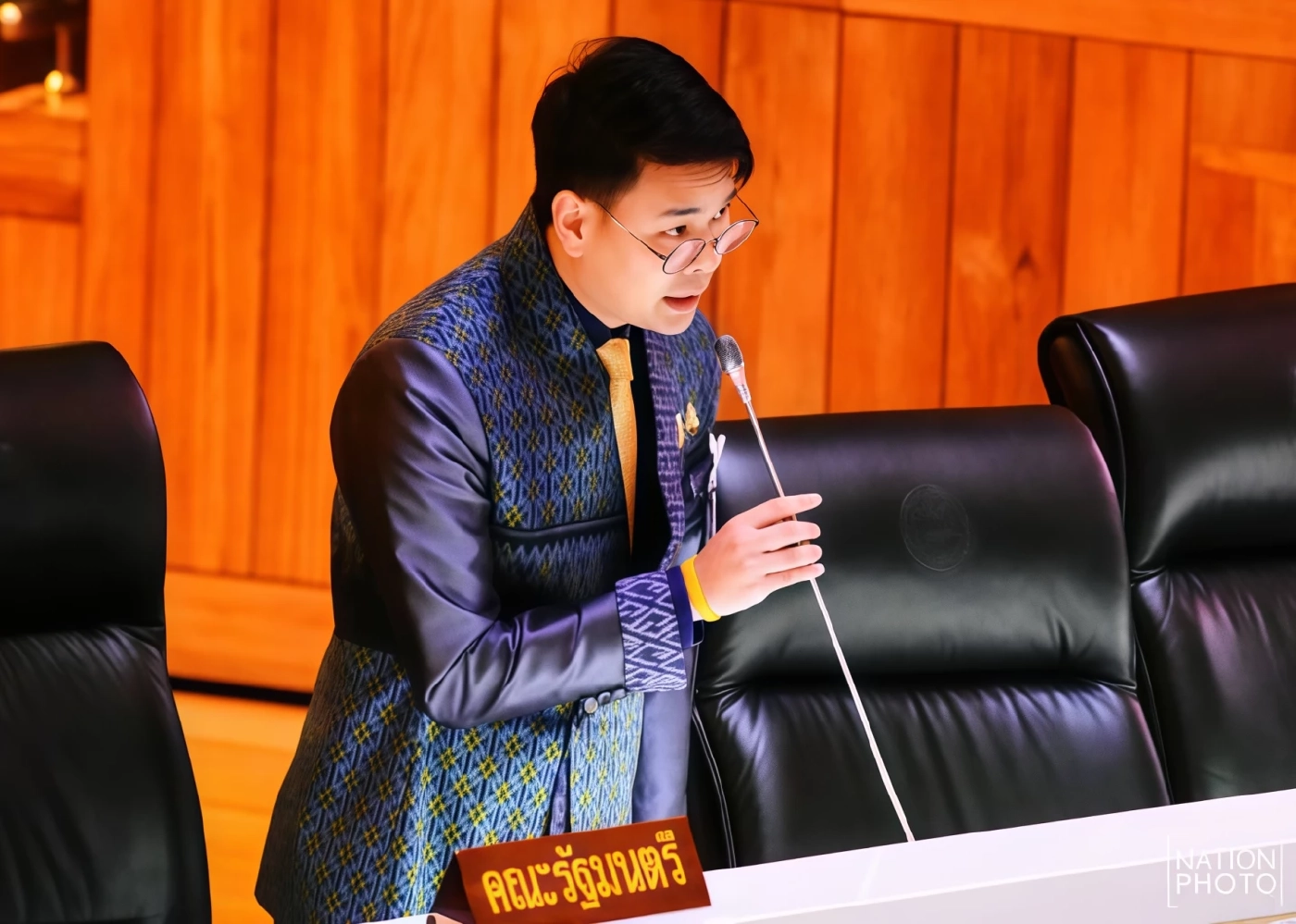 "โรม" ประชุม "กมธ.มั่นคงฯ" ห่วง เงิน 40 ล้านติดสินบน รมต.ดีอีฯ อาจโยงกลุ่มสแกมเมอร์