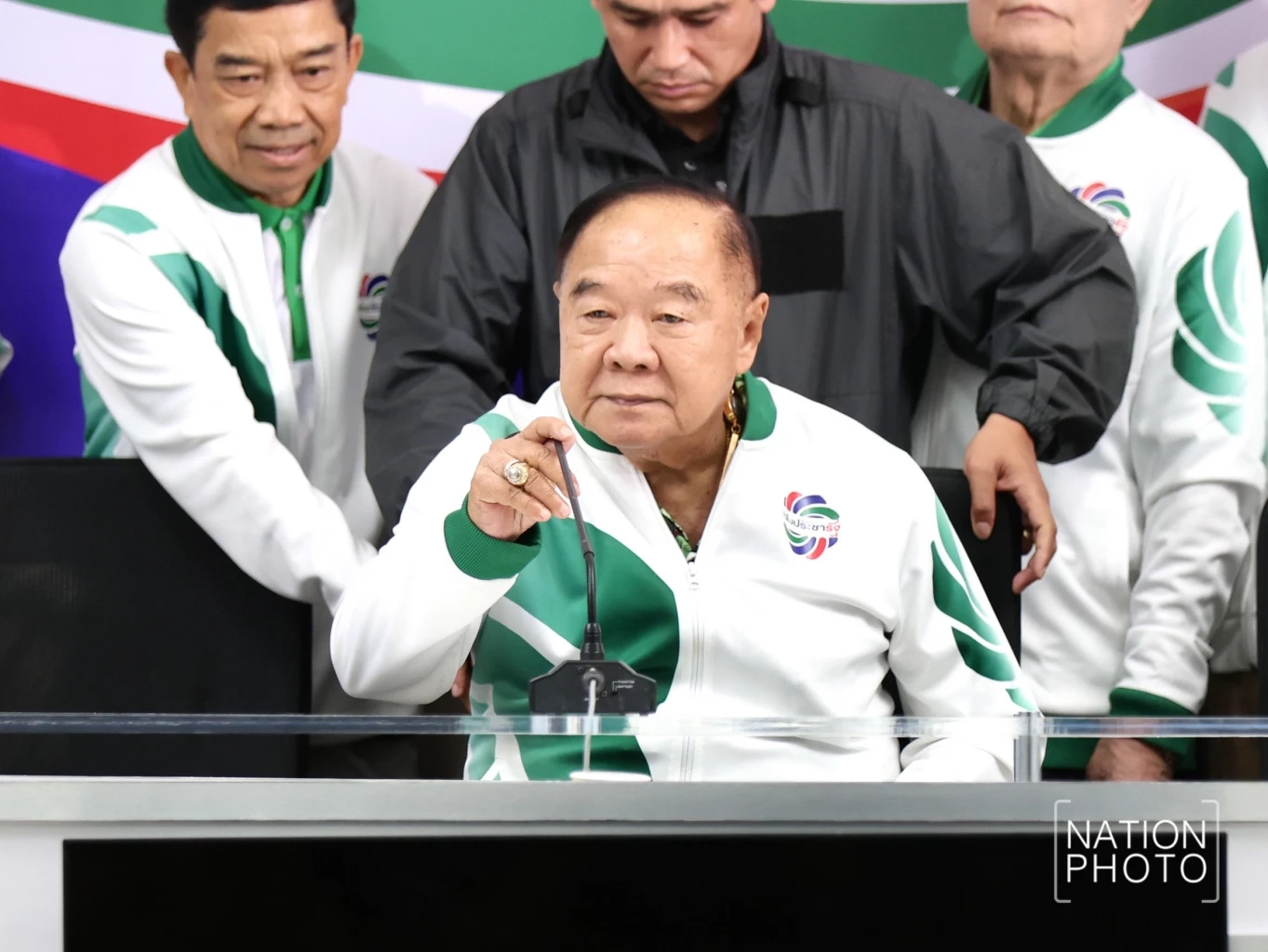 พลเอกประวิตร วงษ์สุวรรณ หัวหน้าพรรคพลังประชารัฐ