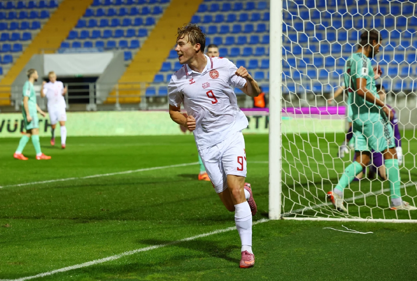 สรุปผลคัดบอลโลกโซนยุโรป : หมู่เกาะแฟโร พลิกนรกชนะ เช็ก 2-1 มีลุ้น เพลย์ออฟ - เนเธอร์แลนด์ คว้าชัย