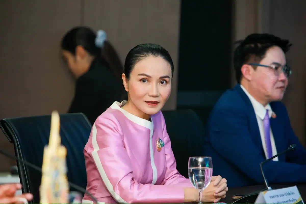  ศ.ดร.นฤมล ภิญโญสินวัฒน์ รัฐมนตรีว่าการกระทรวงศึกษาธิการ 