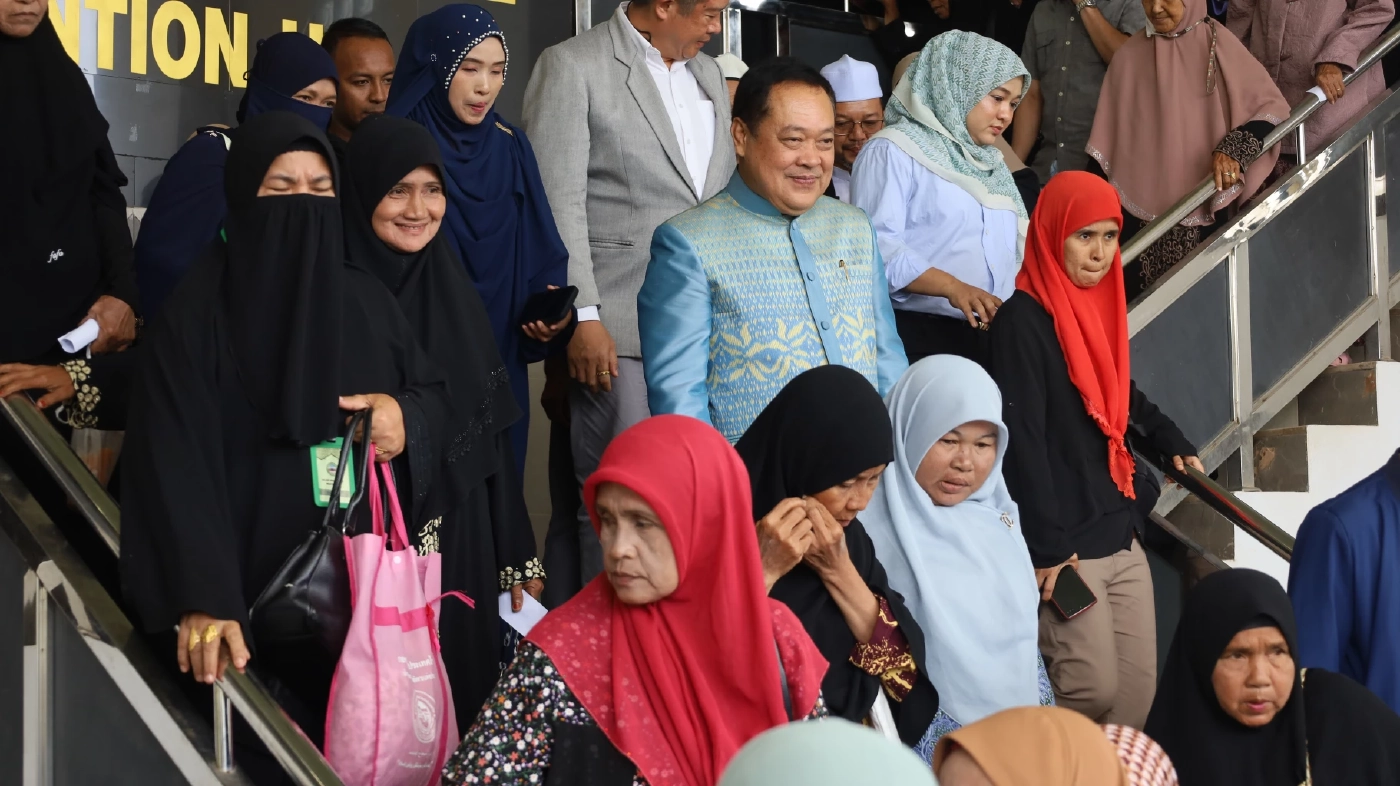 “วันนอร์ - ทวี” ขึ้นเวที “สตรีมุสลิมะห์ยะลา” ชูสตรีชายแดนใต้ เทียบเท่าฝ่ายค้านหญิงเวเนฯ