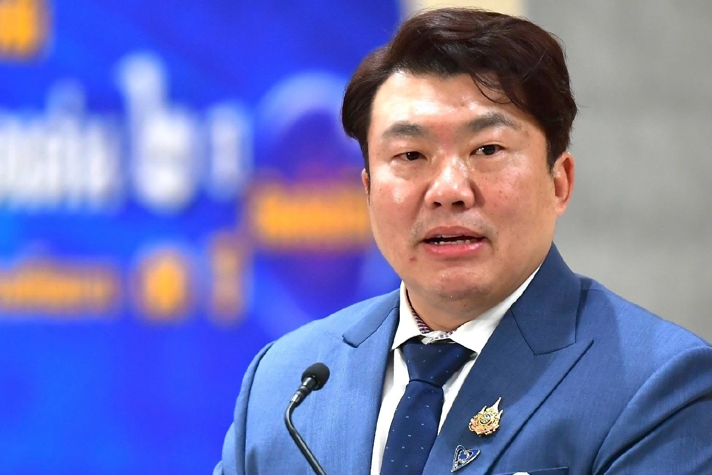 นายสิริพงศ์ อังคสกุลเกียรติ  โฆษกประจำสำนักนายกรัฐมนตรี