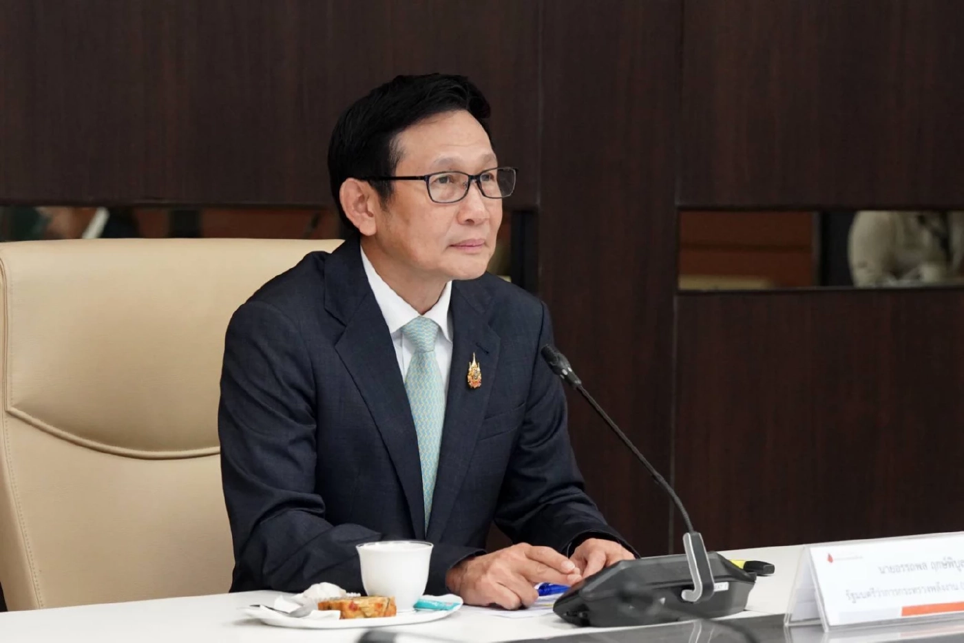 อรรถพล ฤกษ์พิบูลย์ รัฐมนตรีว่าการกระทรวงพลังงาน