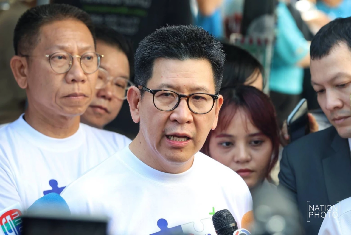 เอกนิติ นิติทัณฑ์ประภาศ รองนายกรัฐมนตรีและรัฐมนตรีว่าการกระทรวงการคลัง