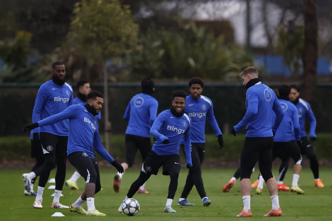 บิ๊กแมตช์ UCL! เชลซี ดวล บาร์เซโลน่า ชิงตั๋วเข้ารอบ - สิงห์บลูส์ไร้ พาลเมอร์