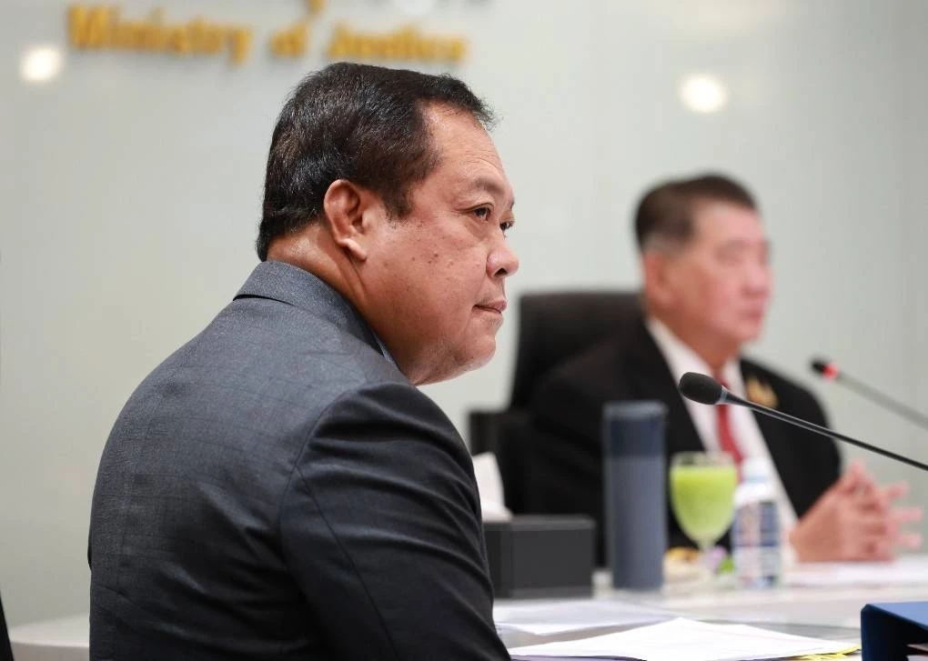 พ.ต.อ.ทวี สอดส่อง - นายภูมิธรรม 