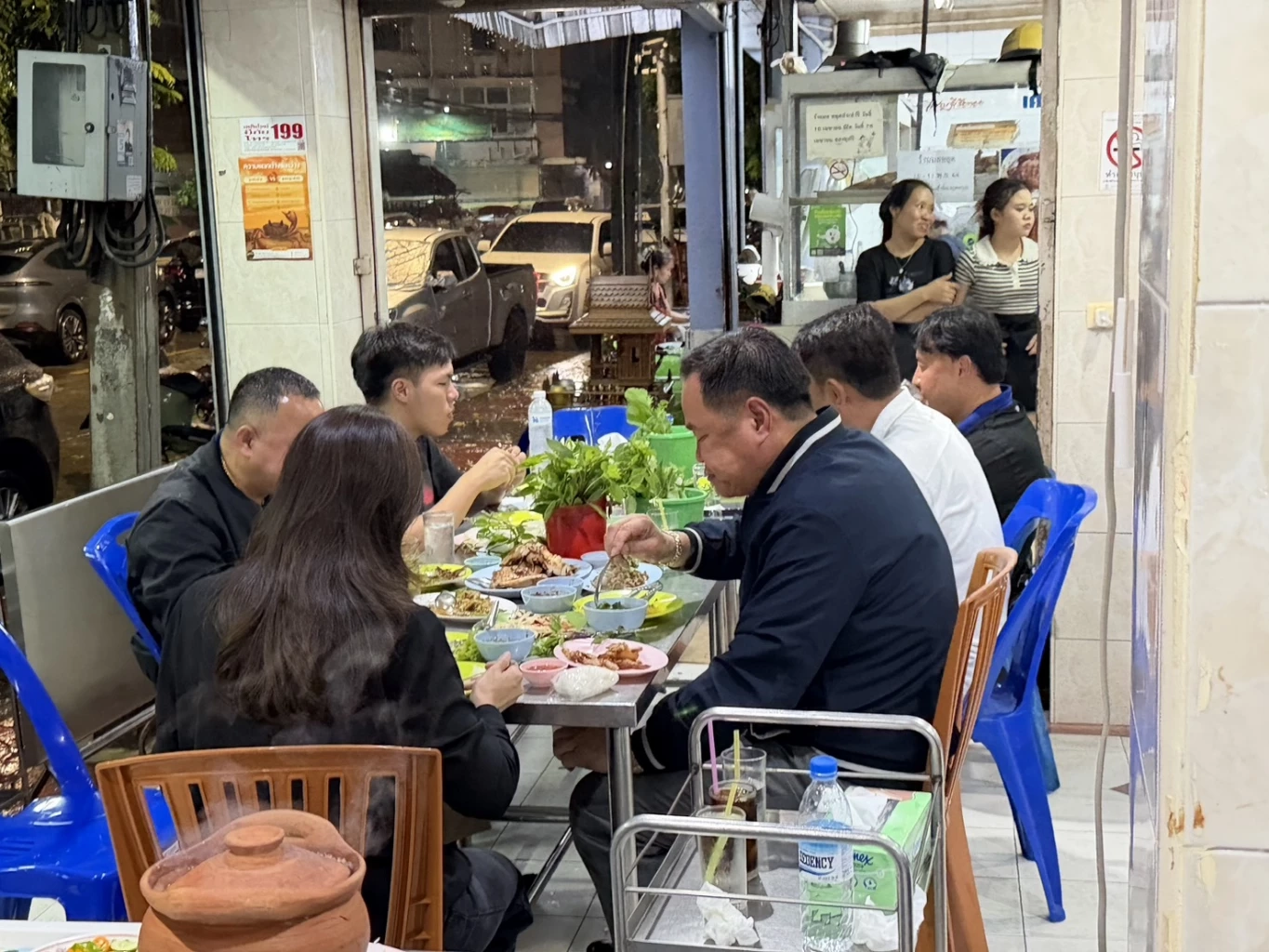 ไม่อยู่ไทยหลายวัน! \"นายกฯหนู\" คิดถึง \"อาหารอีสาน\"