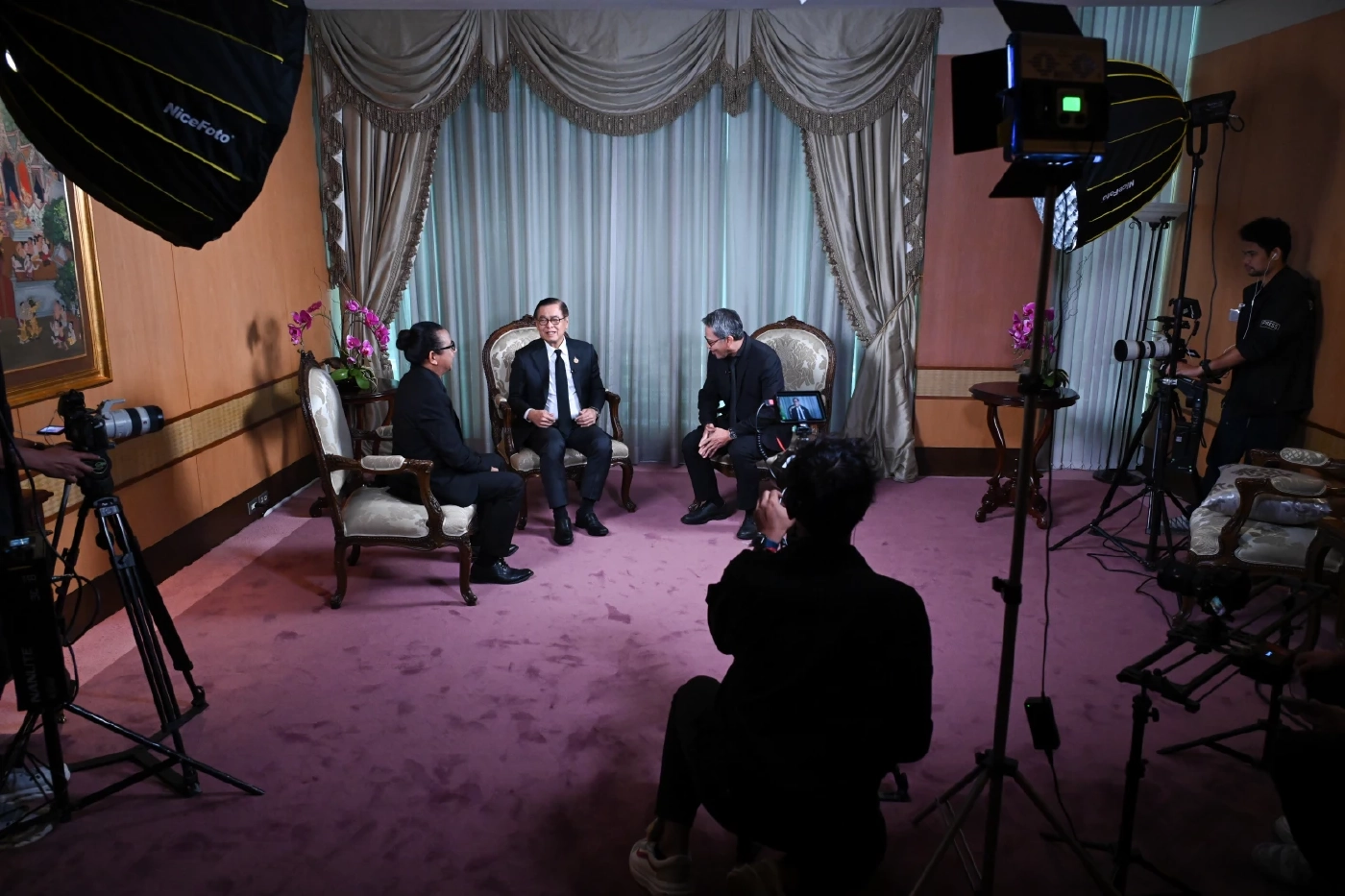 (มีคลิป) "สีหศักดิ์" เปิดใจ "NationTV" นำทูตไทยสู่สมดุล 2 มหาอำนาจ