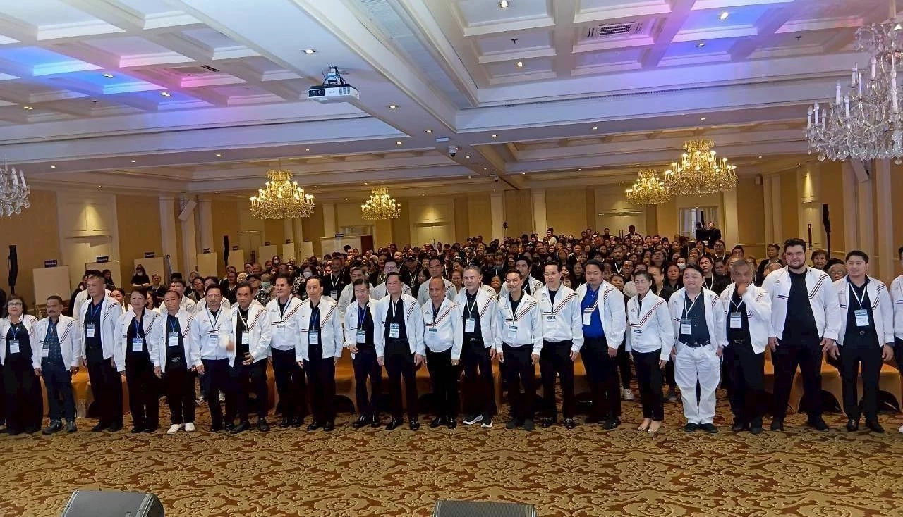 "รวมไทยสร้างชาติ" จัดประชุมใหญ่วิสามัญ เลือก "พีระพันธุ์" นั่งหัวหน้าพรรคต่อ