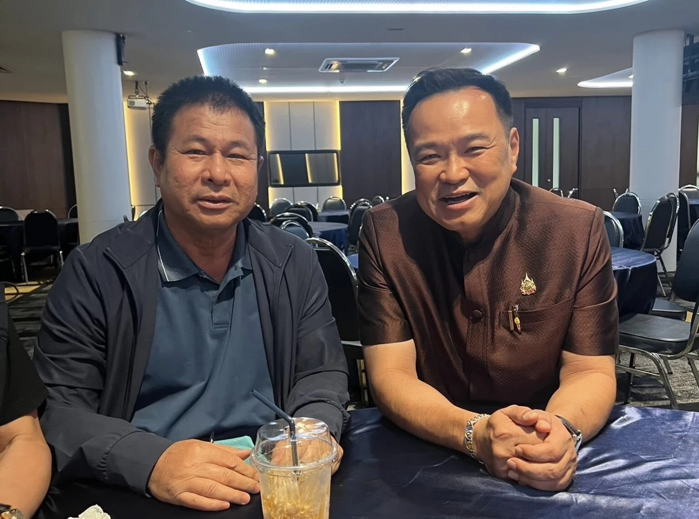 กำนันหิด ประเสริฐ บุญเรือง และนายกฯอนุทิน