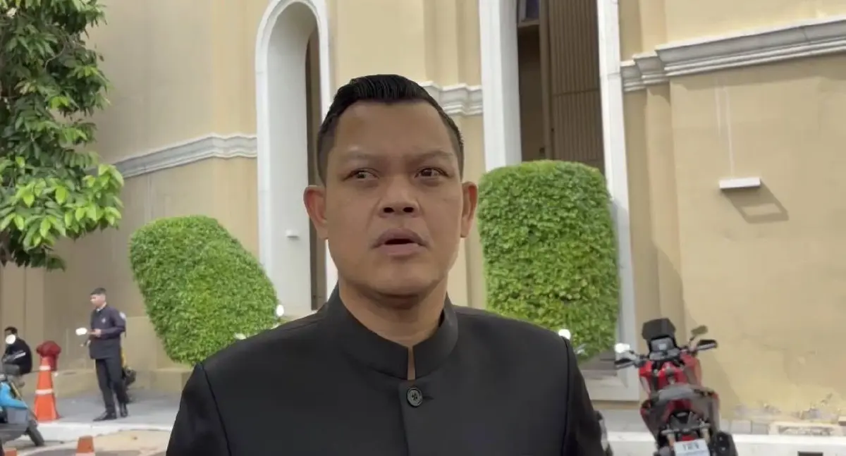 นายธนกร วังบุญคงชนะ รัฐมนตรีว่าการกระทรวงอุตสาหกรรม
