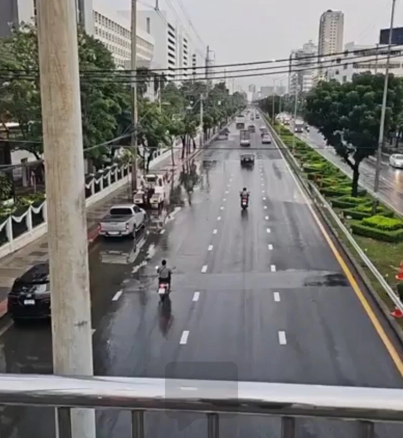 “ฝนถล่มกรุงกลางดึก” น้ำท่วม 57 พื้นที่ ไม่เกี่ยวกับ "น้ำเหนือ"