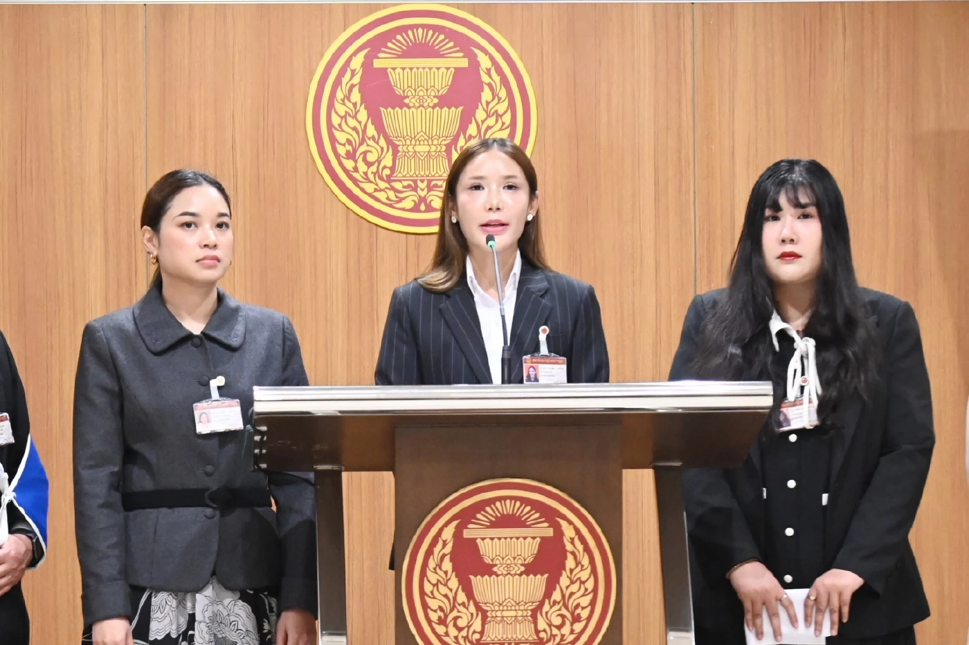 น.ส.วรรณิดา นพสิทธิ์ สมาชิกสภาผู้แทนราษฎร พรรคประชาชน