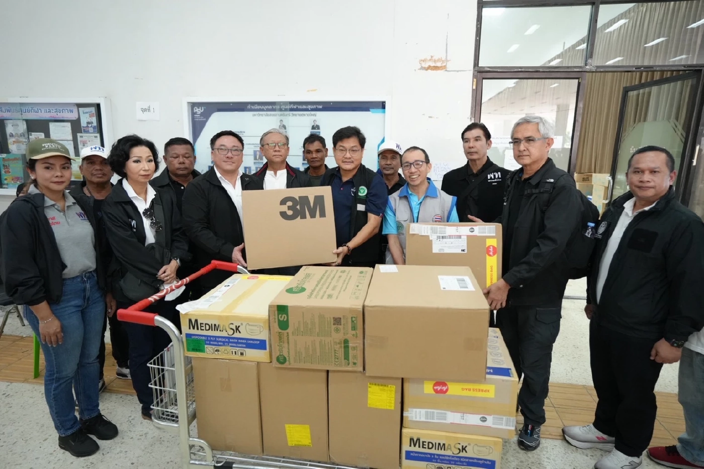 อึ้ง!โคลนท่วมหลังคา “จุลพันธ์” จี้รัฐบาลเร่งช่วยชาวบ้านล้าง