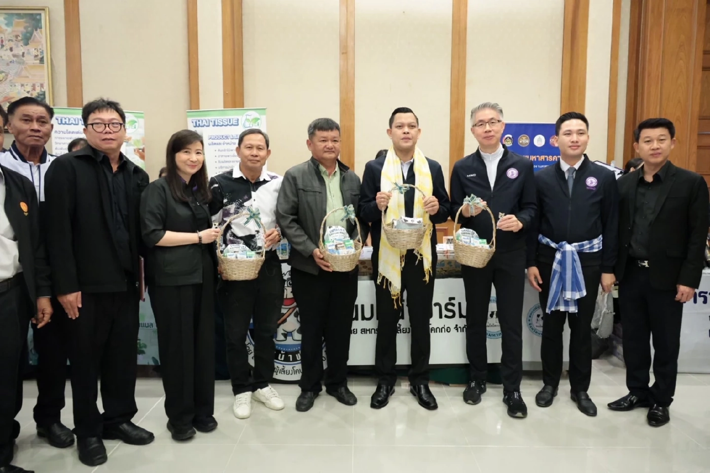 "ธนกร" นำทัพ ก.อุตฯ ลุยมหาสารคาม! เปิดคอร์สดันอาชีพเสริมให้ชุมชน