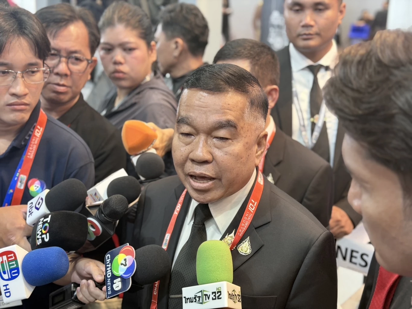 "บิ๊กเล็ก" เผยคุย "เตีย เซ็ยฮา" บอกไม่เจตนาปฎิบัติการในพื้นที่พลเรือน