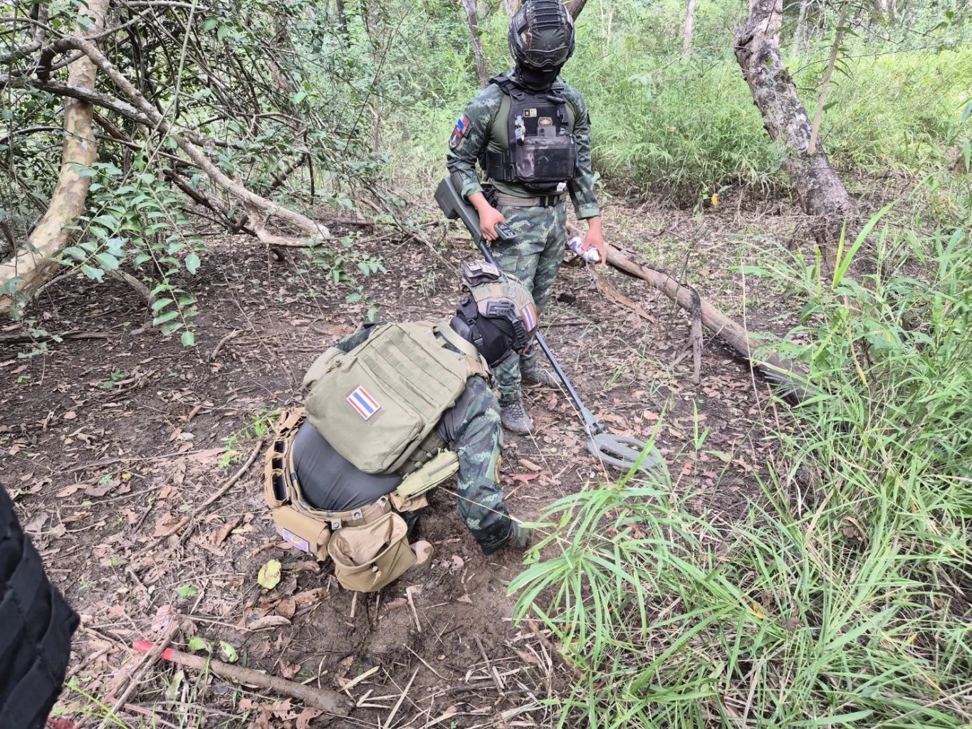 กองทัพภาค 1 รายงานผลเก็บกู้ทุ่นสังหารในหนองจาน-หนองหญ้าแก้ว